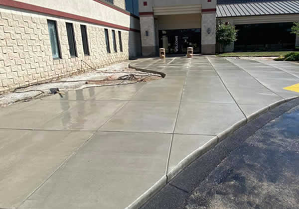Parking Lot & Roadway Curbing